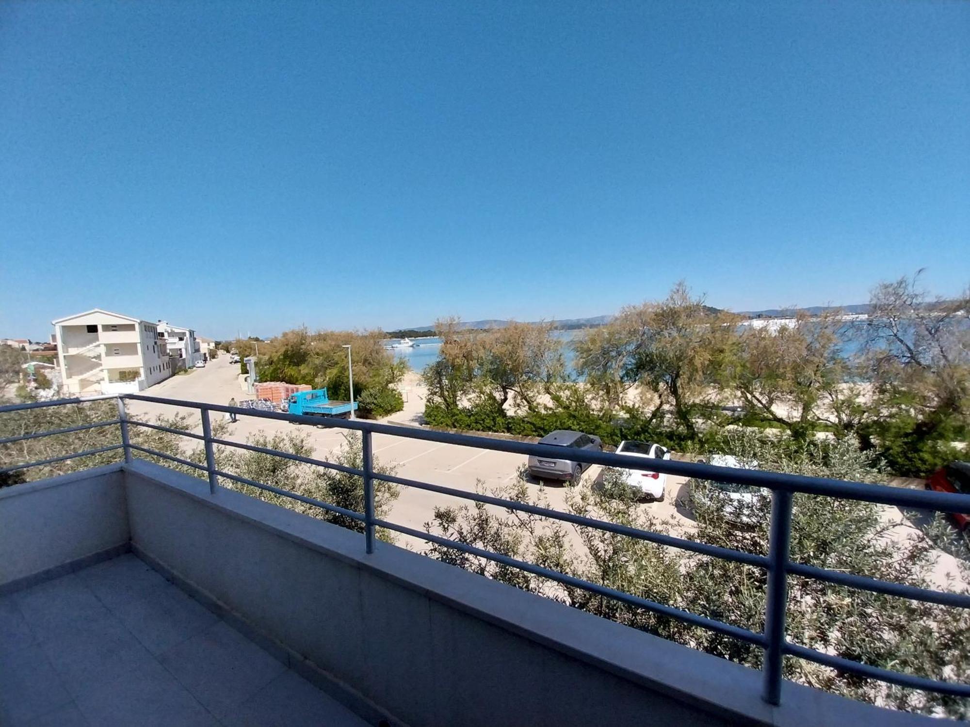 Beach Apartment Ana With Sea View, Balcony, Garden & Bbq, Murter - Dalmatia Dış mekan fotoğraf