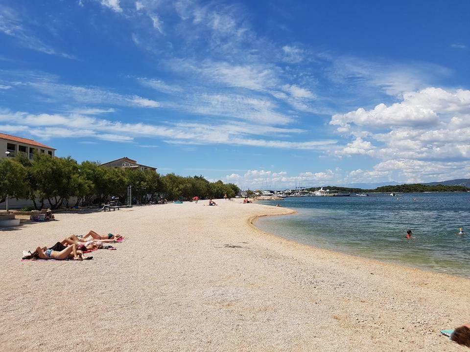 Beach Apartment Ana With Sea View, Balcony, Garden & Bbq, Murter - Dalmatia Dış mekan fotoğraf
